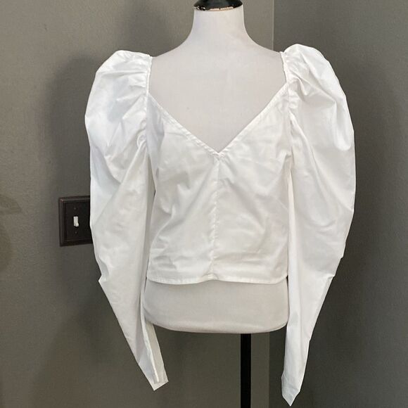 Choosy White Peacock Puff Shoulder Crop Top - Picture 2 of 13
